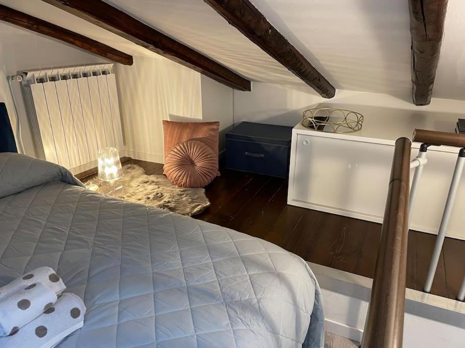 Accademia Love Apartment Бергамо Екстериор снимка