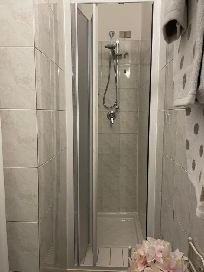 Accademia Love Apartment Бергамо Екстериор снимка